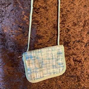 Eddie Bauer Connect Travel Wallet-Teal pattern
